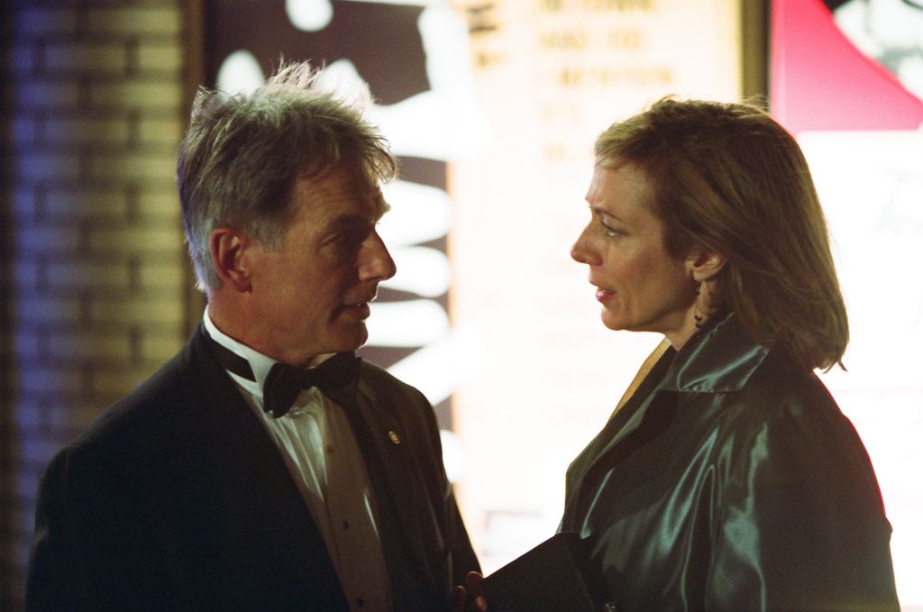 Mark Harmon as Agent Simon Donovan, Allison Janney as Claudia Jean 'C.J.' Cregg in The West Wing