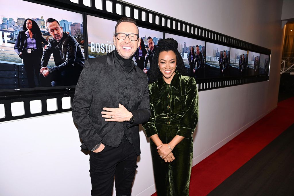 donnie wahlberg Sonequa Martin-Green 