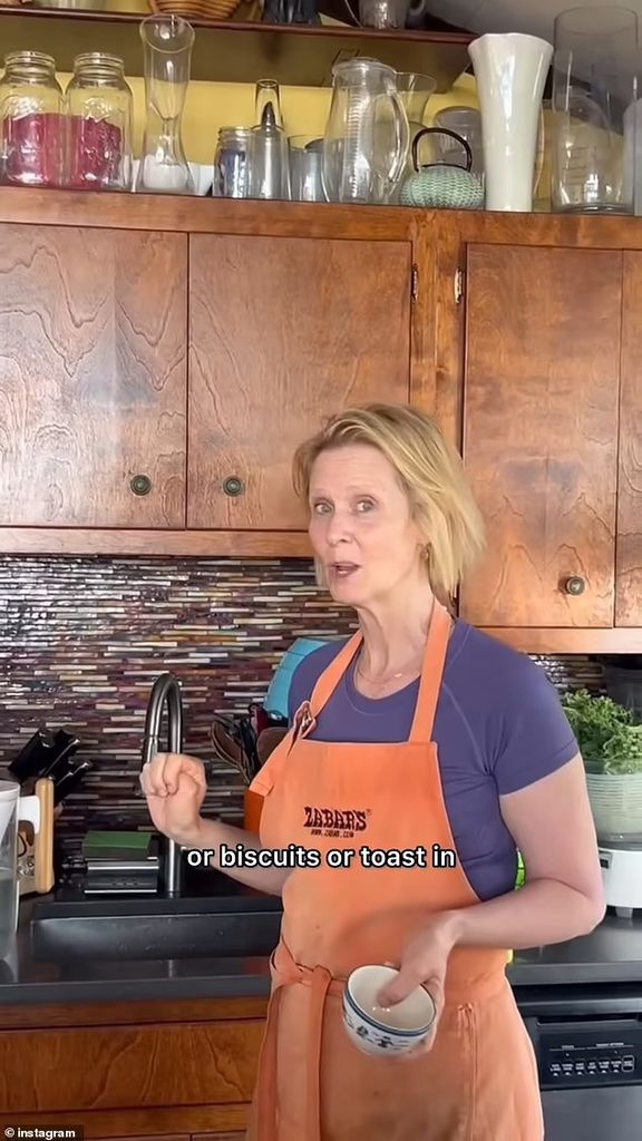 cynthia nixon inside kitchen