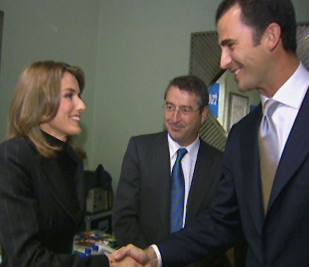 Letizia Ortiz shakes hands with Prince Felipe of Spain at the Prince of Asturias Awards 