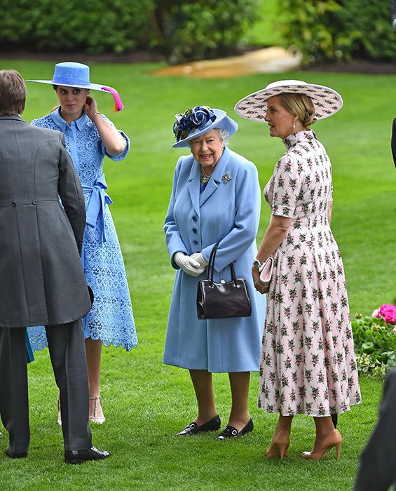 Kate Middleton enjoys a day at the races at Royal Ascot – as it ...