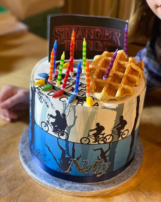 KAPOKKU TV Program Cake Topper Cupcake Toppers Happy Birthday Decorations  for Stranger Things Theme Party Supplies Eleven Things Cake Decorations for  Children : Buy Online at Best Price in KSA - Souq