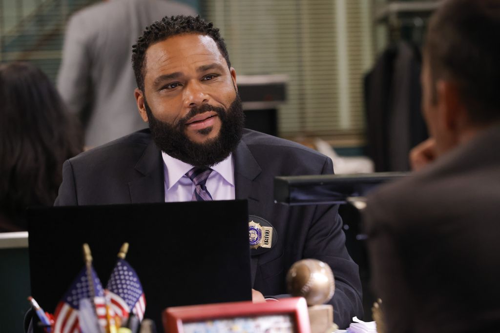LAW & ORDER -- "The Great Pretender" Episode 21009 -- Pictured: Anthony Anderson as Det. Kevin Bernard -- (Photo by: Will Hart/NBC/NBCU Photo Bank via Getty Images)