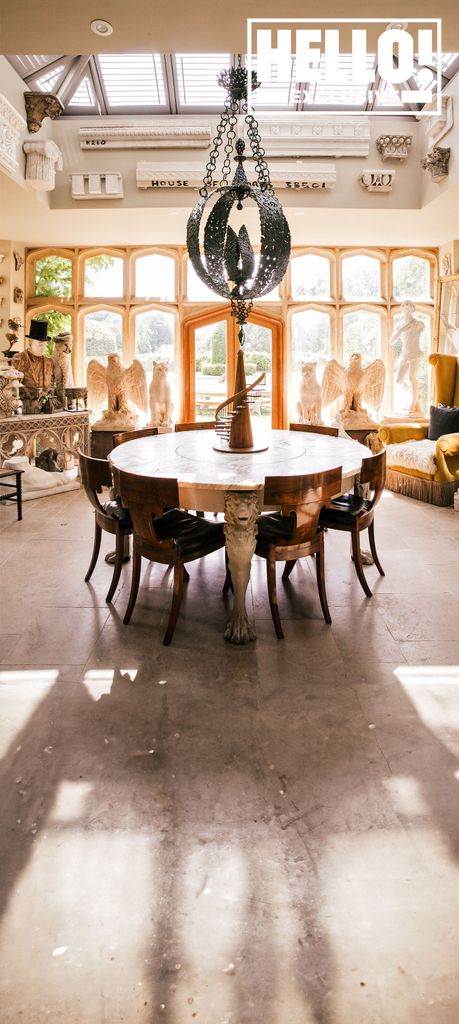 Parnham Park light and airy dining room with round table