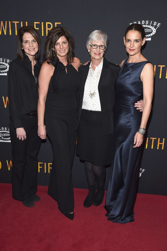 Katie Holmes with sisters Tamera and Holly and mom Kathleen Stothers-Holmes