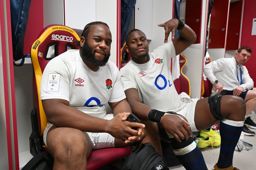 Beno Obana and Maro Itoje in England rugby kit in a changing room