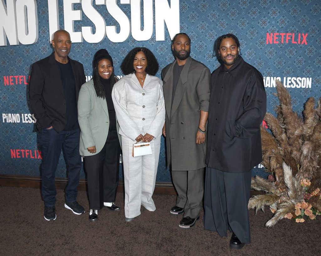 Denzel Washington, Katia Washington, Pauletta Washington,Malcolm Washington and John David Washington 