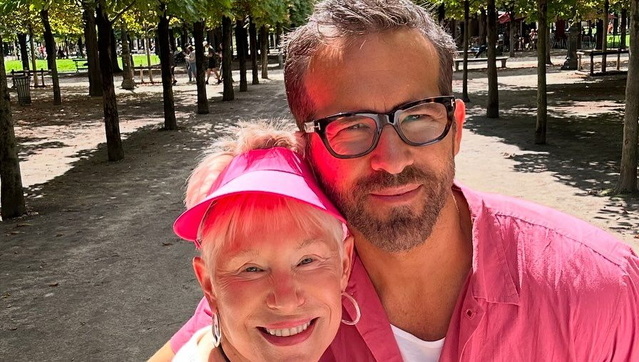 Ryan Reynolds poses for a selfie with his mother Tammy Reynolds, shared on Instagram