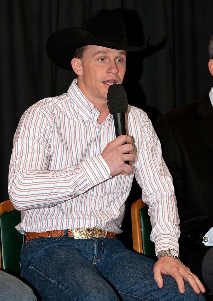 Ty Murray in cowboy hat and stripe shirt in 2010