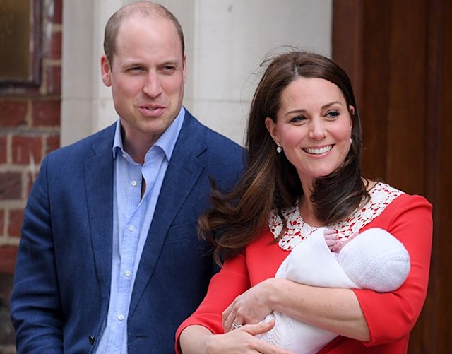 Kate and William proudly introduce their baby boy to the world: first photos