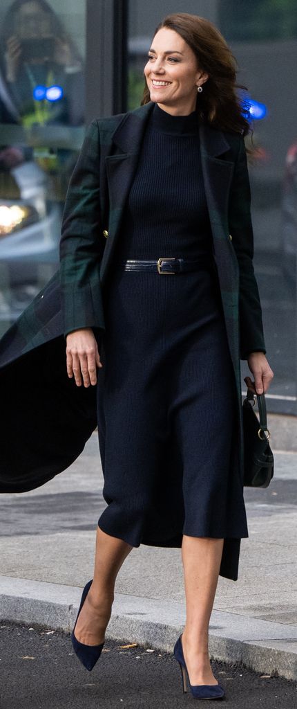 Kate Middleton navy jumper dress