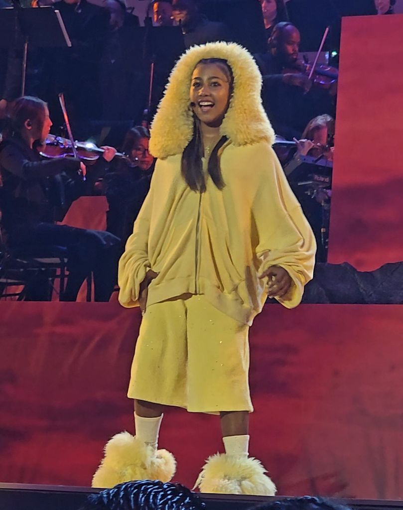 north west performing the lion king hollywood bowl