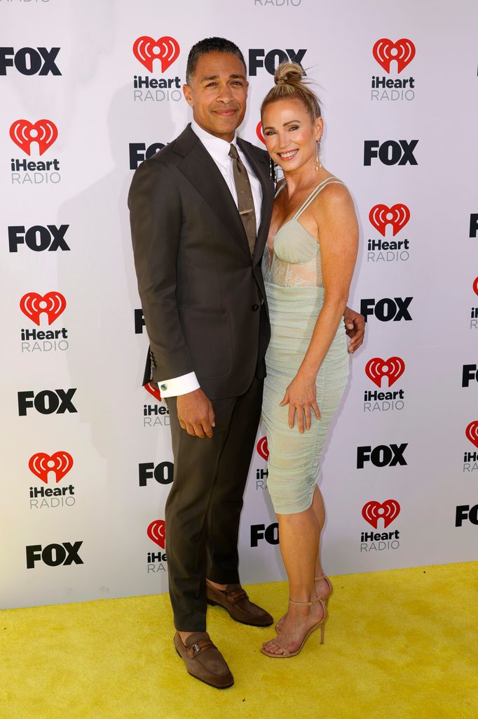 Amy Robach ditches T.J Holmes during sun-soaked vacation to share
