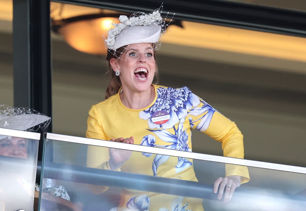 La duchesse Sophie et le prince Edward célèbrent l'anniversaire de Royal Ascot - Meilleures photos 12 La princesse Beatrice de York réagit alors qu'elle assiste au troisième jour de Royal Asco