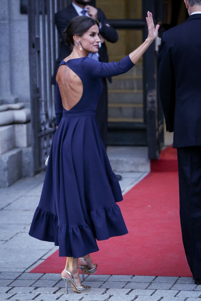Queen Letizia wears backless dress