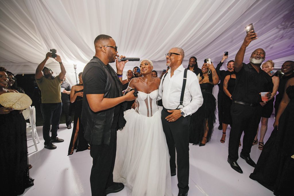 Jully et Valentine ont frappé la piste de danse avec le rappeur Kardinal Offishal