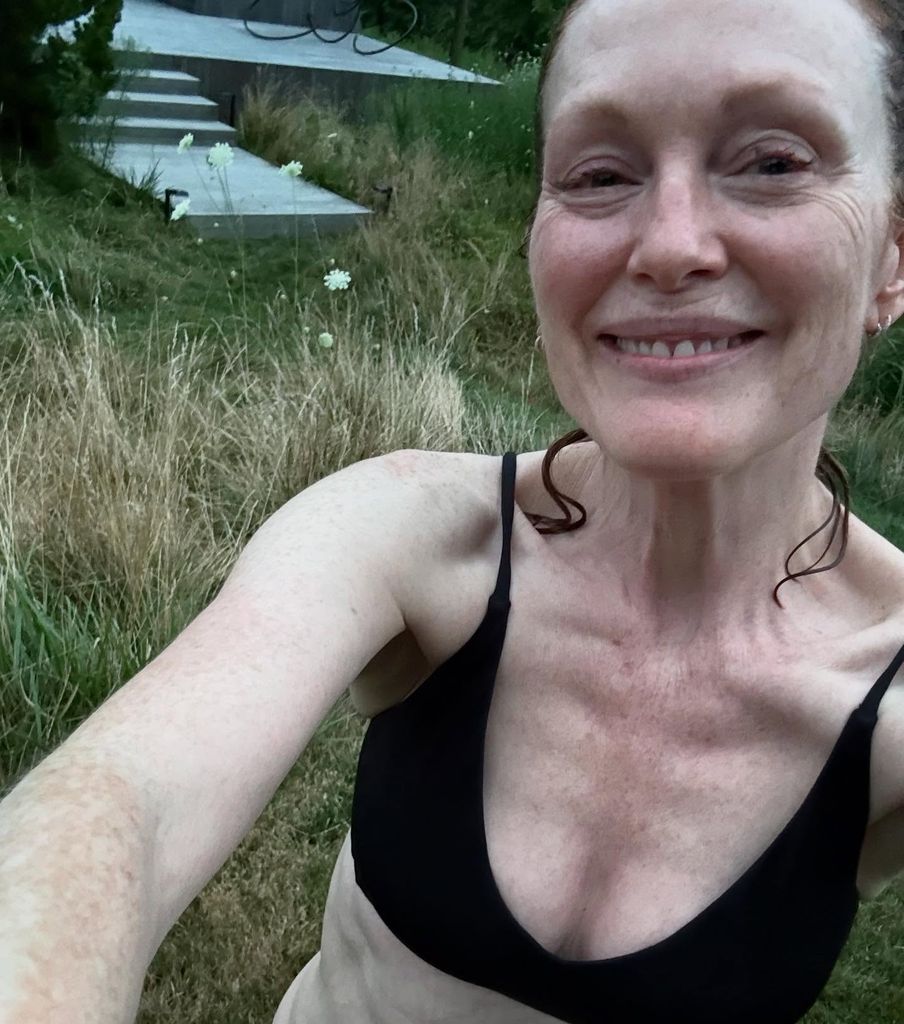 julianne moore in a black bikini with no makeup on