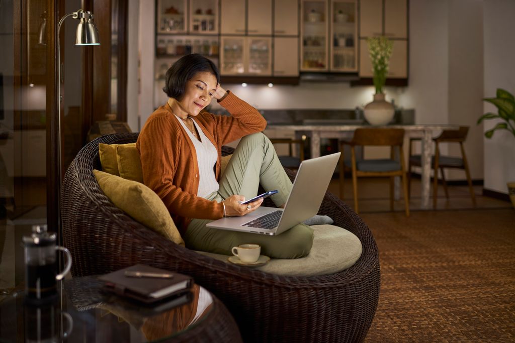 Passer beaucoup de temps assis peut contribuer au développement du syndrome des fesses mortes