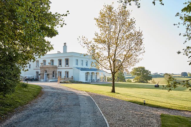 Lympstone Manor driveway