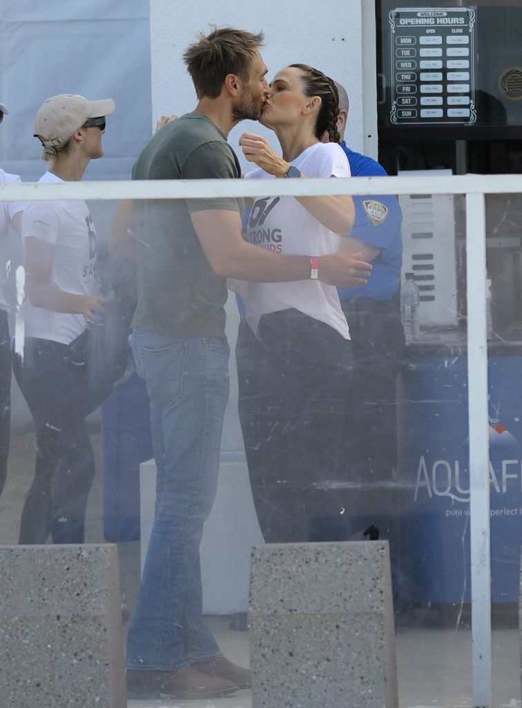 Jennifer Garner kissing supportive boyfriend John Miller at charity for kids event in Santa Monica