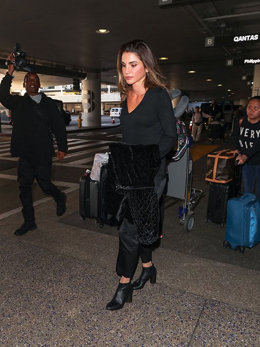 queen rania trousers airport