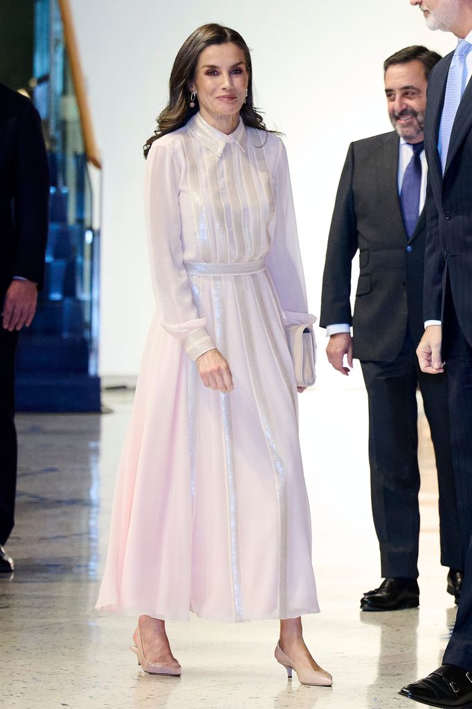 The royal stunned in a minimalist and elegant dress