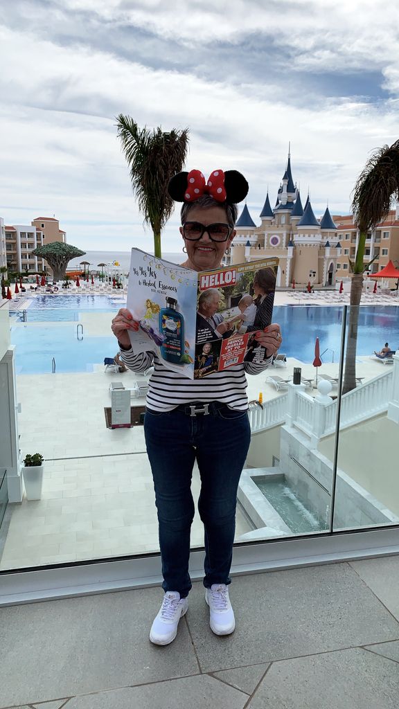 Leanne's Mum reading HELLO! 