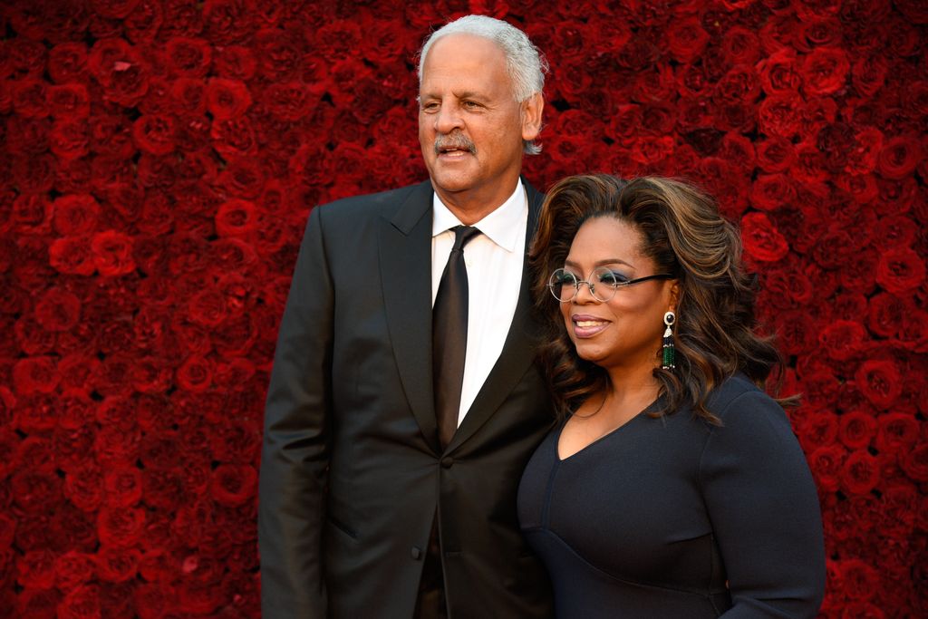 Oprah Winfrey e Stedman Graham comparecem à grande inauguração do Tyler Perry Studios em 05 de outubro de 2019 em Atlanta, Geórgia