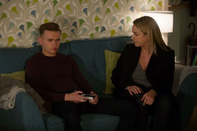 eastenders tamzin outhwaite reveals exit clue
