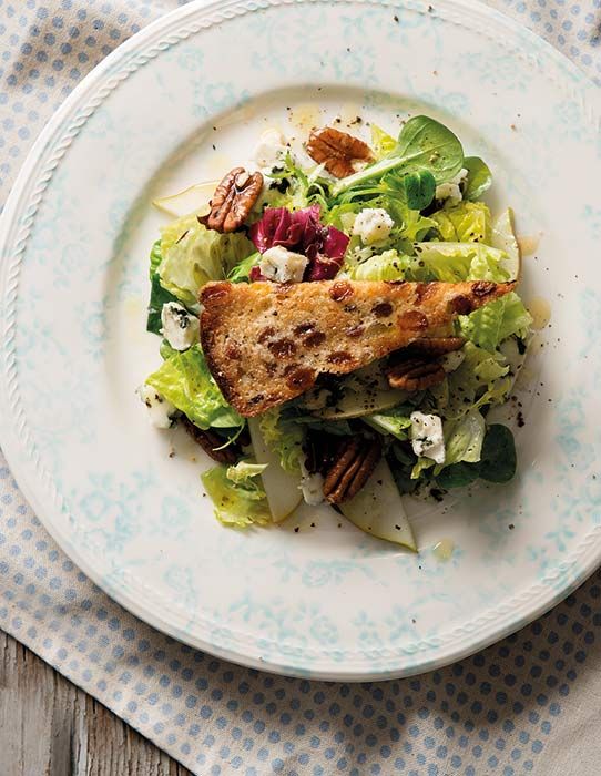 Blue Cheese, Pear and Pecan Nut Salad with RS Barmbrack Croutons 3