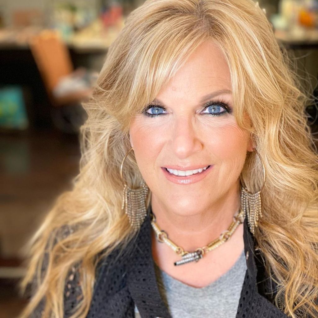 Trisha Yearwood makes bold change to appearance and Goldie Hawn would