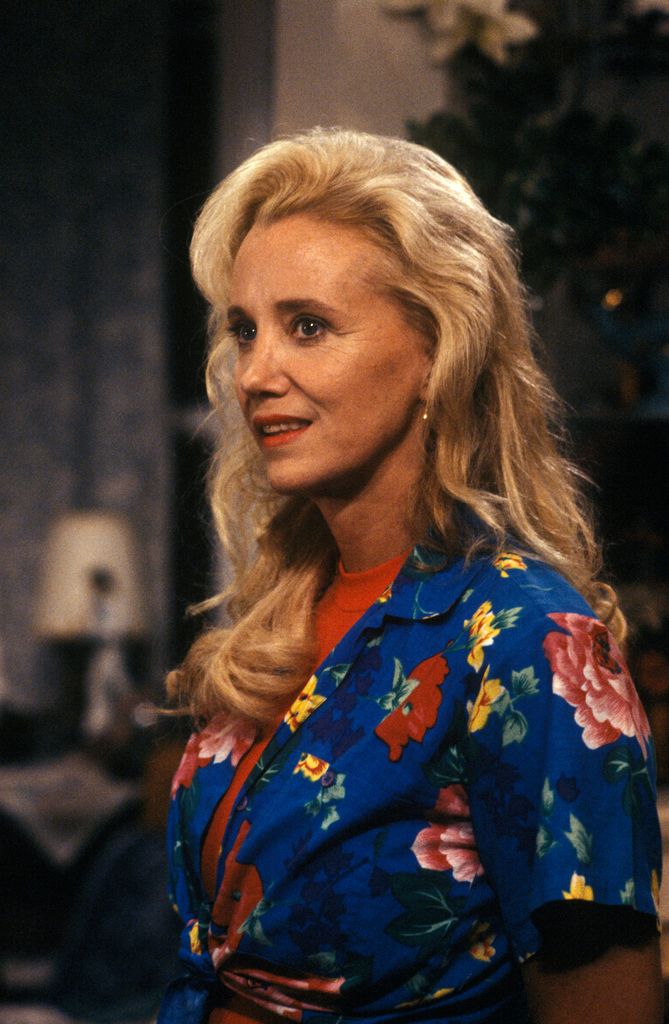 Sally Kirkland in Roseanne