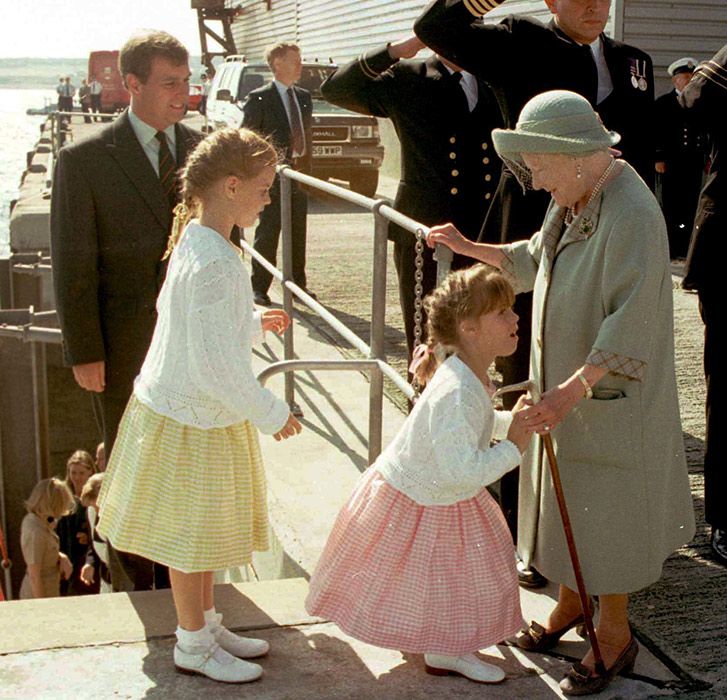 princess eugenie curtsy queen mother