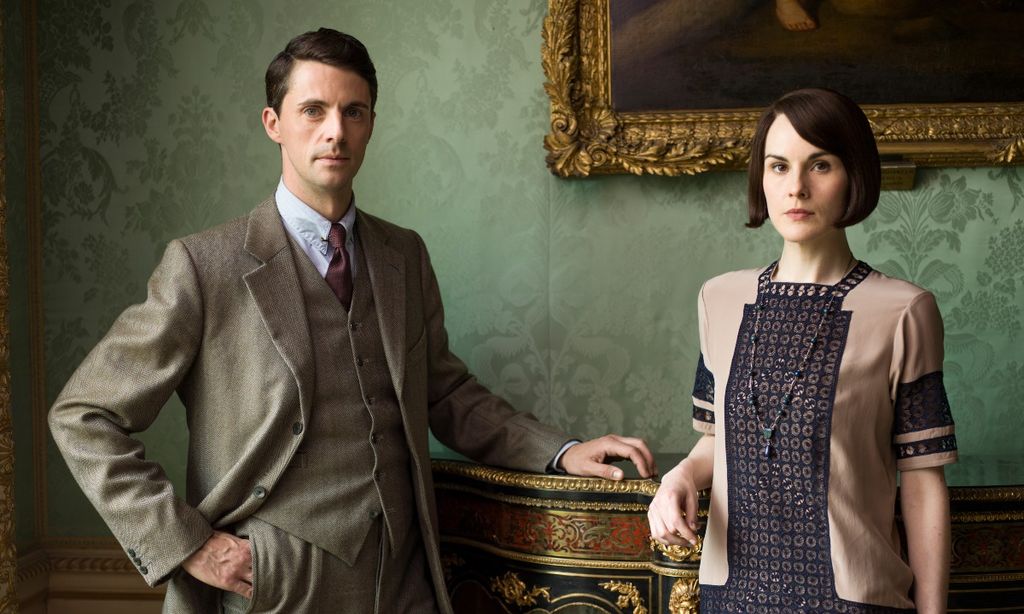 Matthew Goode and Michelle Dockery pose for photo in Downton