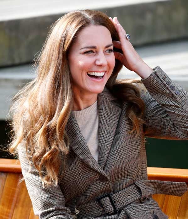 Kate Middleton debuts stunning new look - and royal fans have questions ...