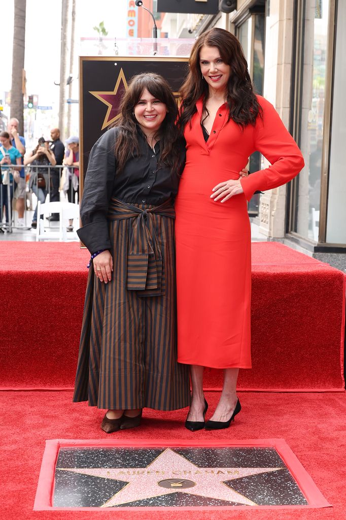 Mae Whitman, Lauren Graham at the ceremony honoring Lauren Graham with a star on the Hollywood Walk Of Fame