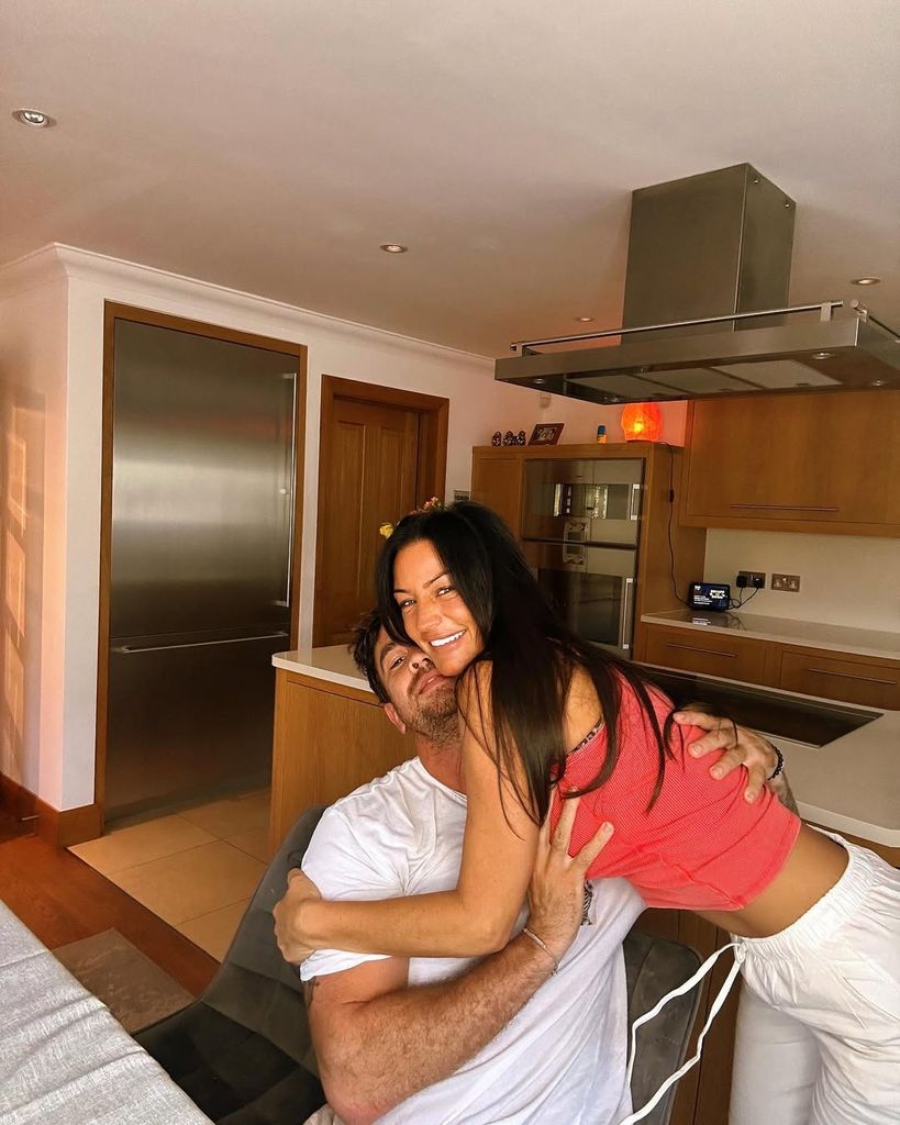 Victoria Cipriani hugging Danny Cipriani 