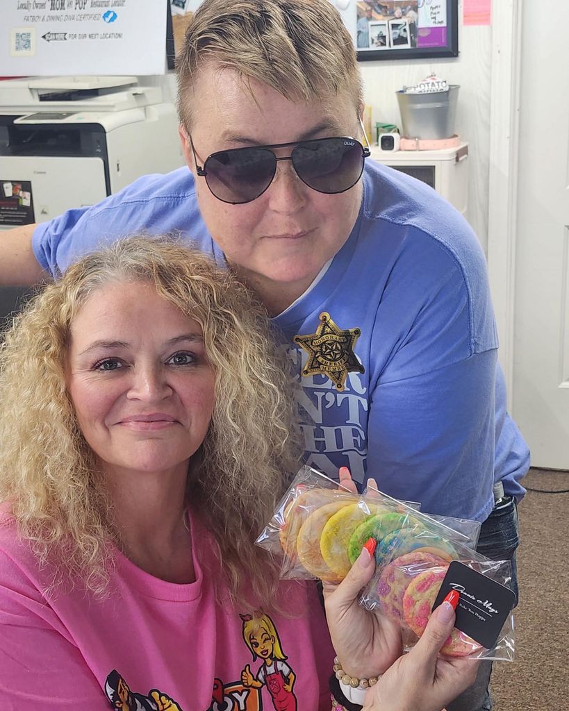 amanda halterman and katie slaton photo