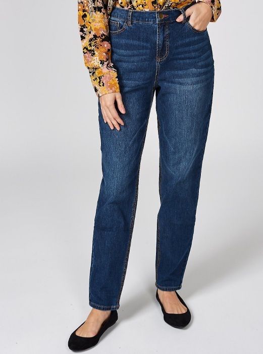 ruth langsford mom jeans