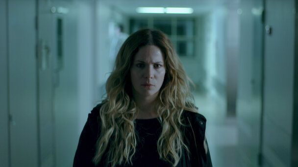 Sofia returns to her job as a homicide detective in Deadwind