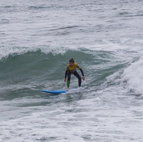 jamie oliver daughter daisy surfing in cornwall