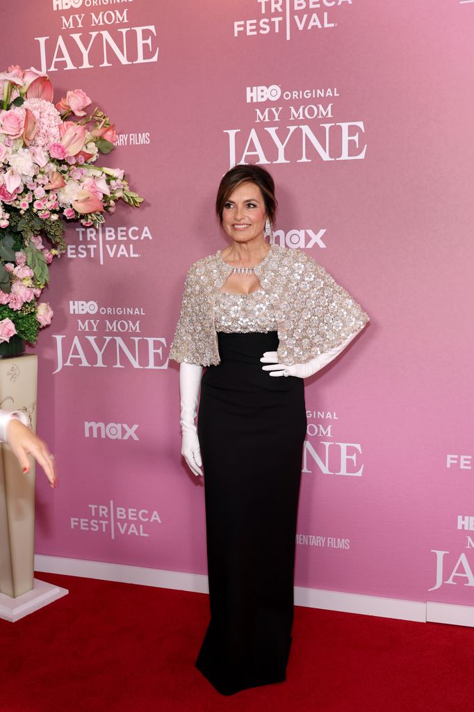 mariska hargitay in black dress and cape my mom jayne tribeca festival premiere