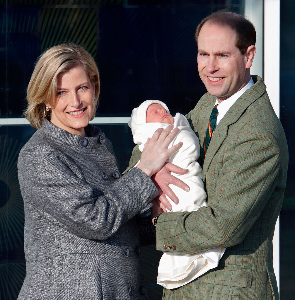 Sophie Wessex and Prince Edward holding their newborn son James in 2007