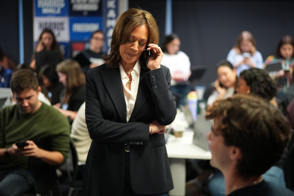 Kamala Harris drops by a phone bank event at the Democratic National Committee headquarters on Election Day November 05, 2024 