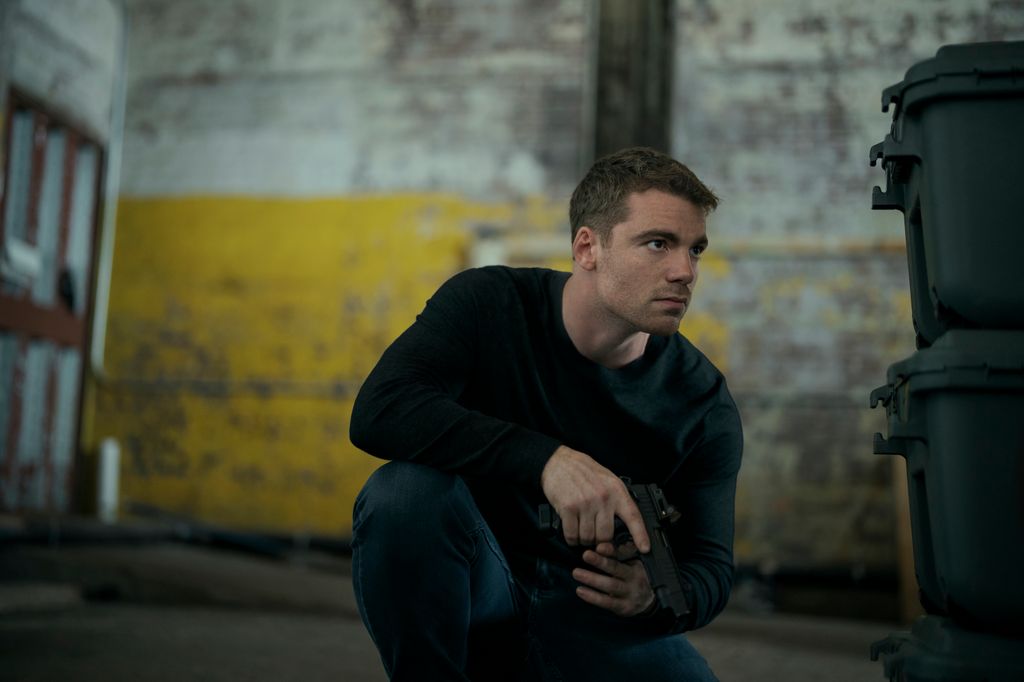 What happens in The Night Agent season 3 trailer?