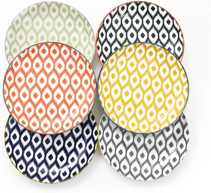 six patterned plates