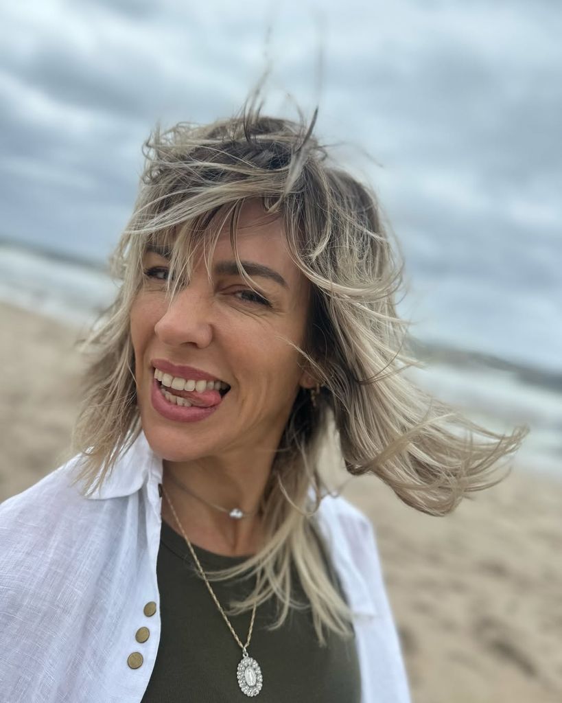 Mel Gibson's oldest daughter, Hannah, is an avid hula-hooper