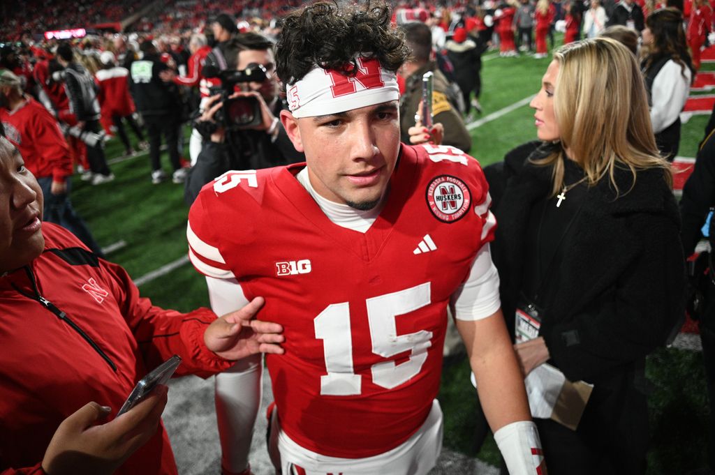 Dylan Raiola celebrates after a win