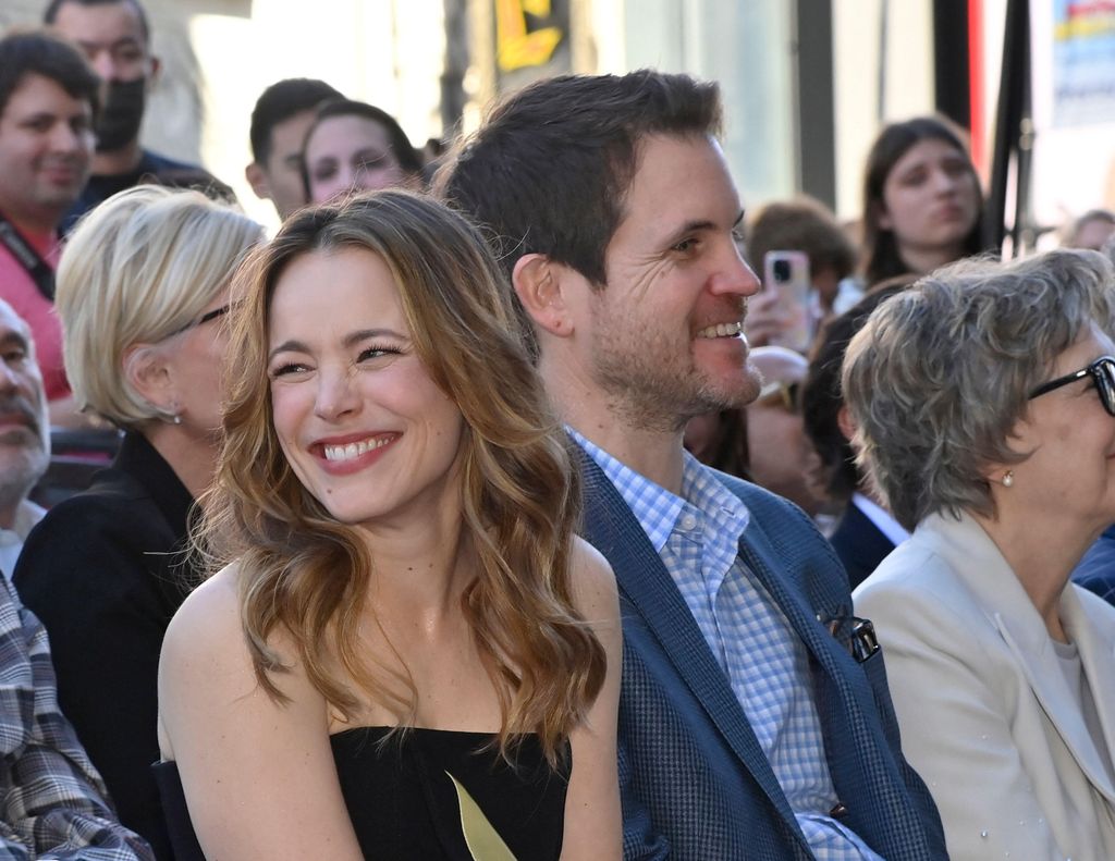 Jamie sitting next to Rachel