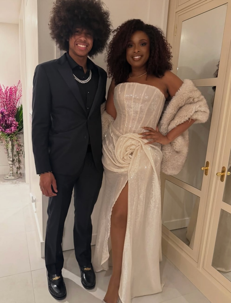 Le fils de Jennifer Hudson domine sa célèbre maman sur une nouvelle photo prise lors d'une sortie très spéciale 1 Photo partagée par Jennifer Hudson en février 2026 avec son fils David Otunga JR participant à la 8e édition du American Black Film Festival Honors